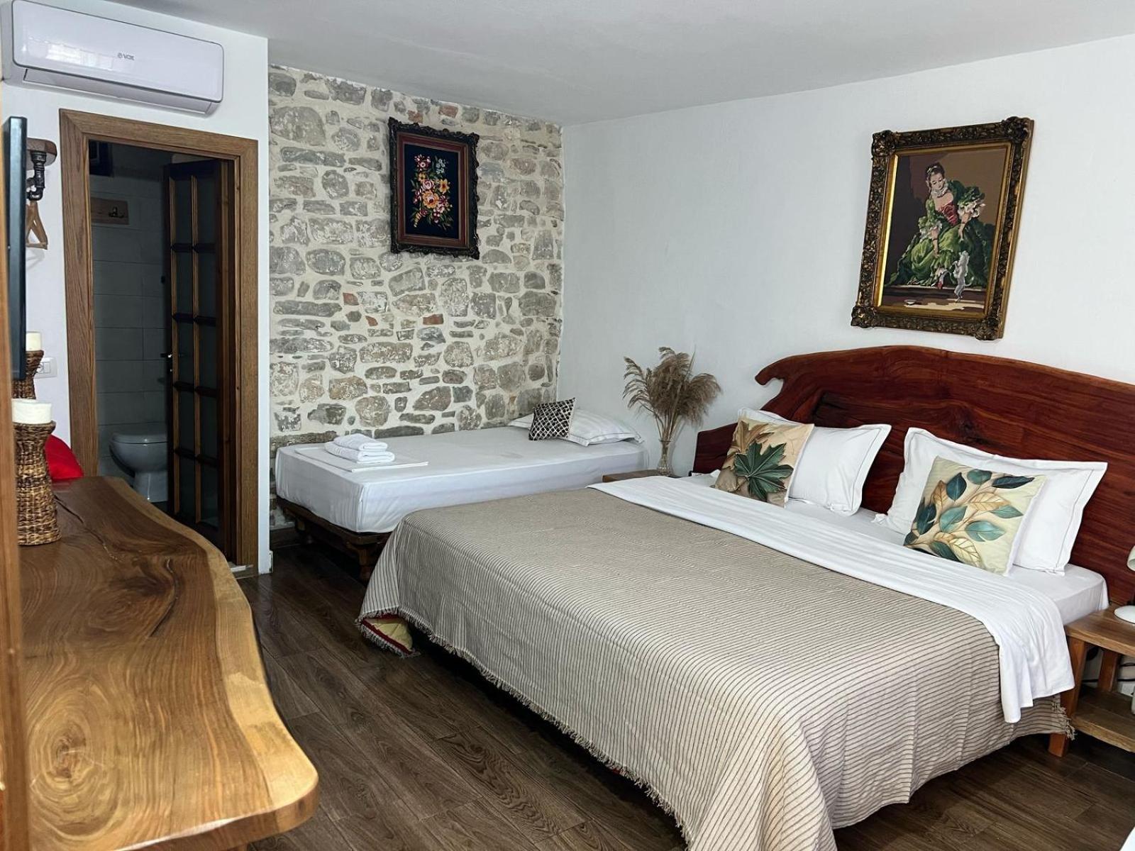 Hotel Omer The Ottoman House Berat Luaran gambar